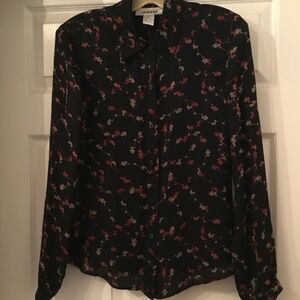 100% SILK 90’s. Y2K Alfani blouse button up long sleeved floral SZ 6 whimsigoth